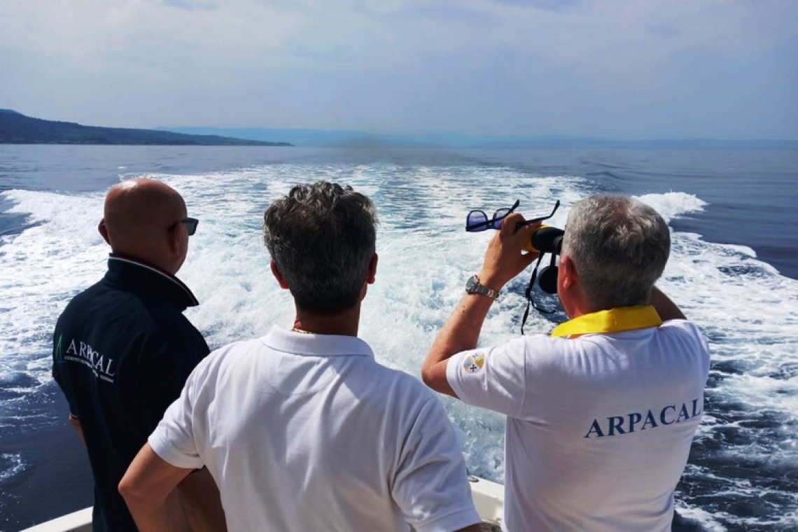 Il mare della Calabria è vivo e balneabile, lo afferma Arpacal