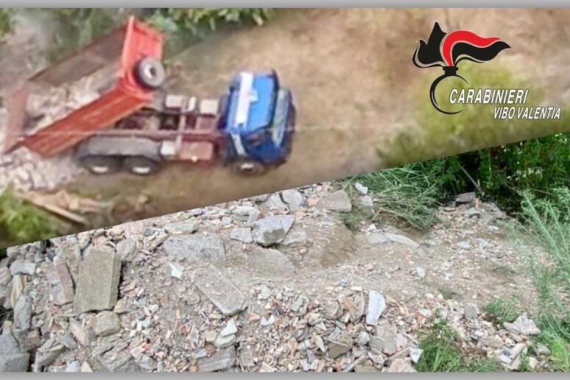 Scaricavano materiale edile di scarto in un terreno, 2 denunce