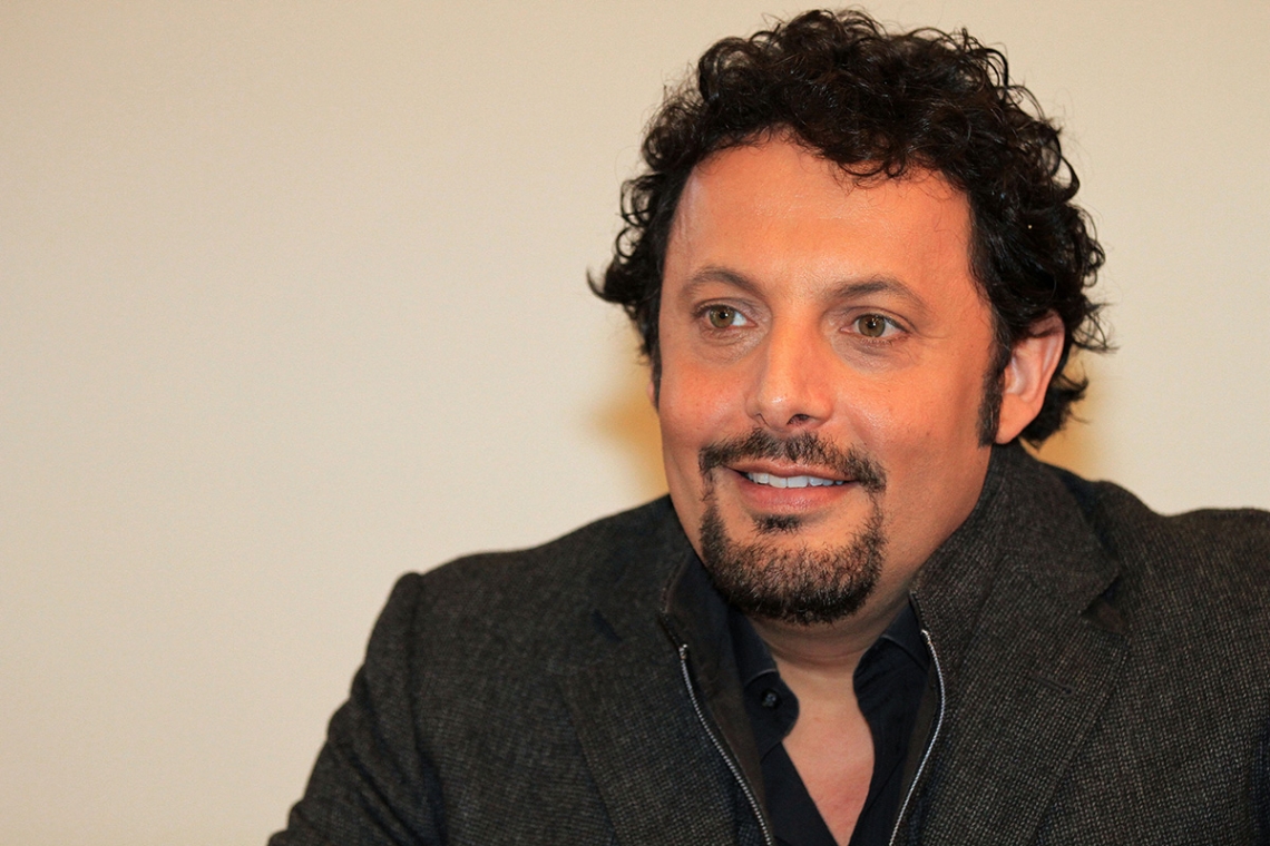 Arriva al Politeama di Catanzaro Enrico Brignano