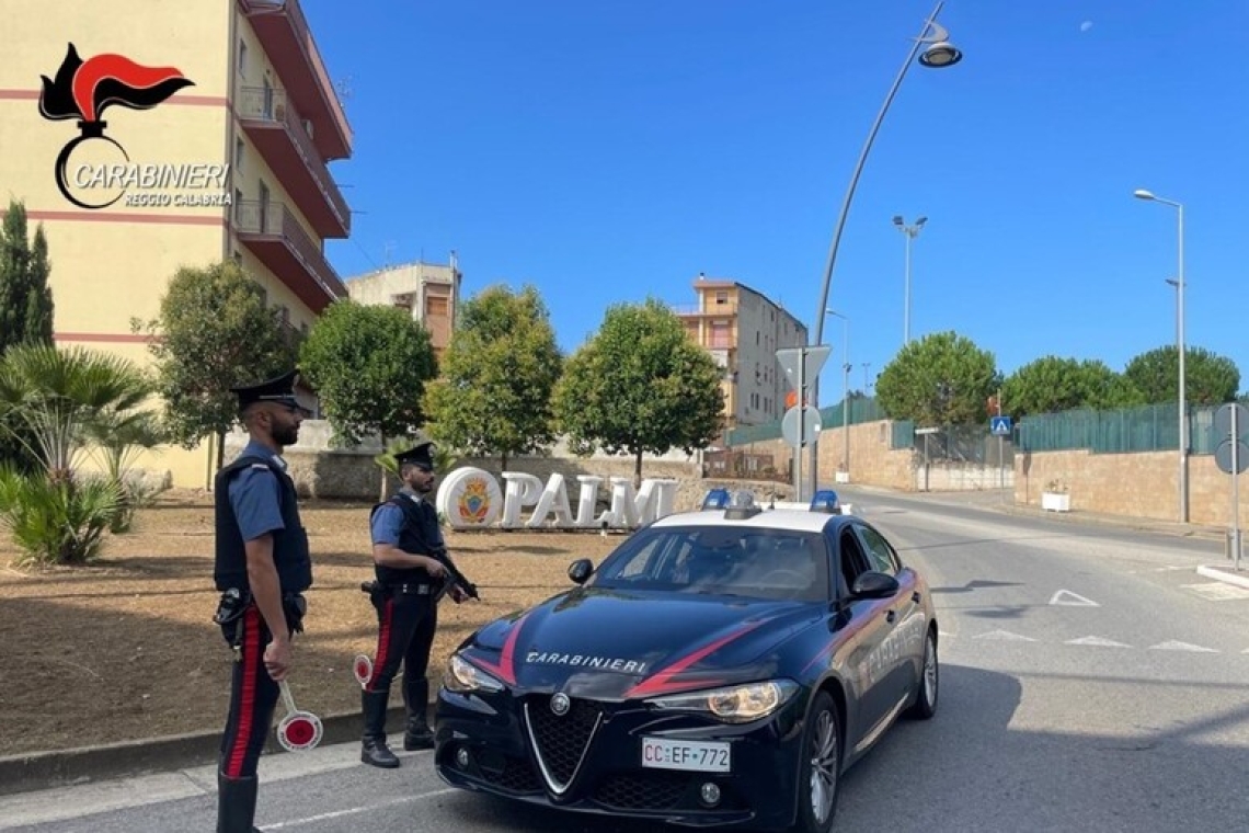 Telefona ai Carabinieri minacciando di morte l'ex compagno, arrestato