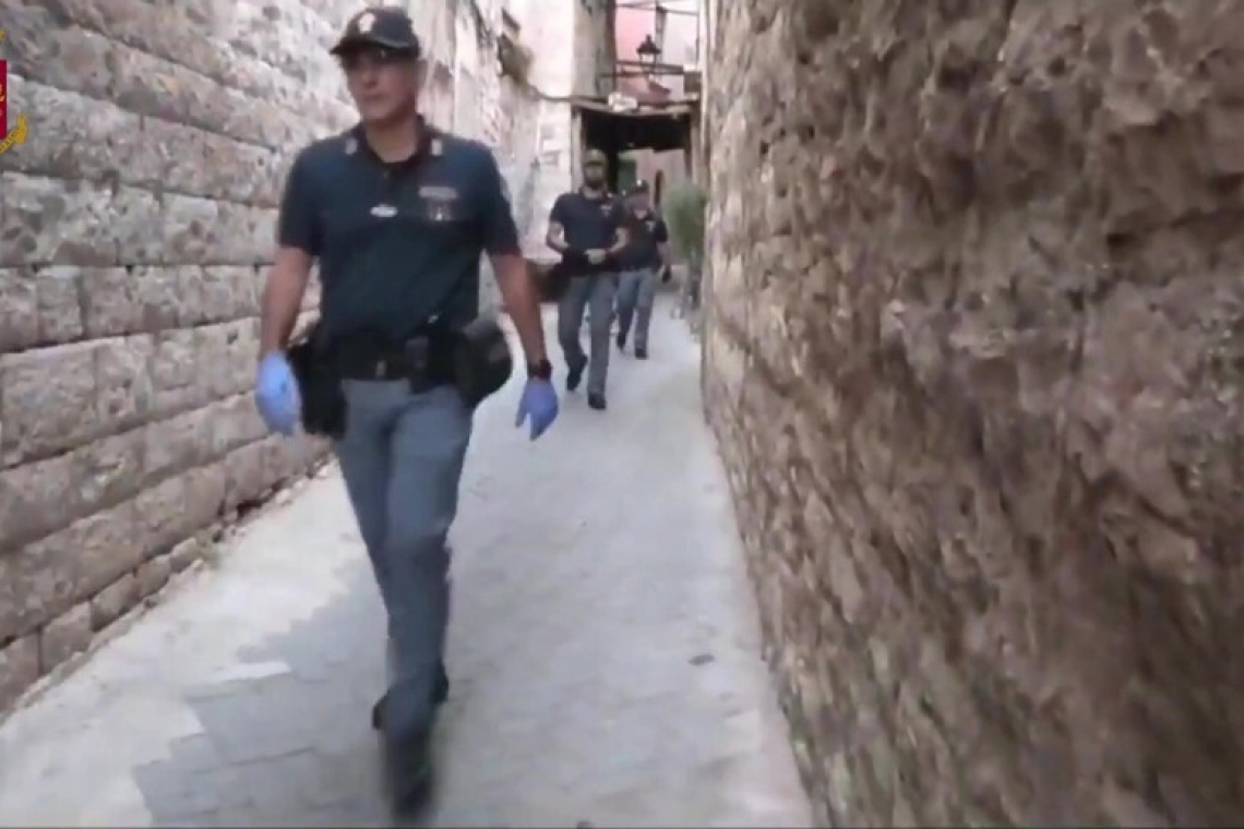 Operazione contro la criminalità a Crotone, 12 misure cautelari