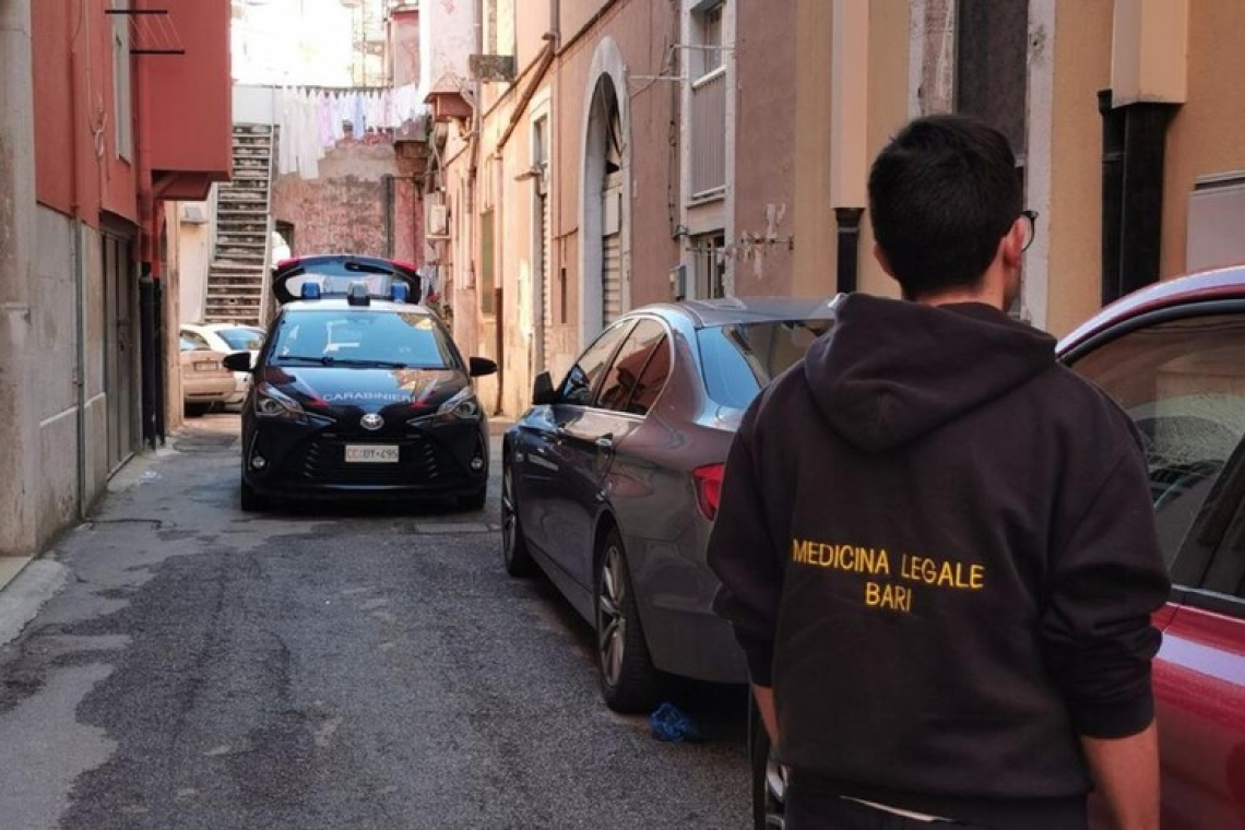 Trovato il cadavere di un uomo in un appartamento a Barletta