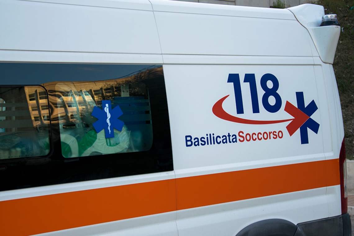 Un anziano morto nel Materano, travolto dal proprio trattore