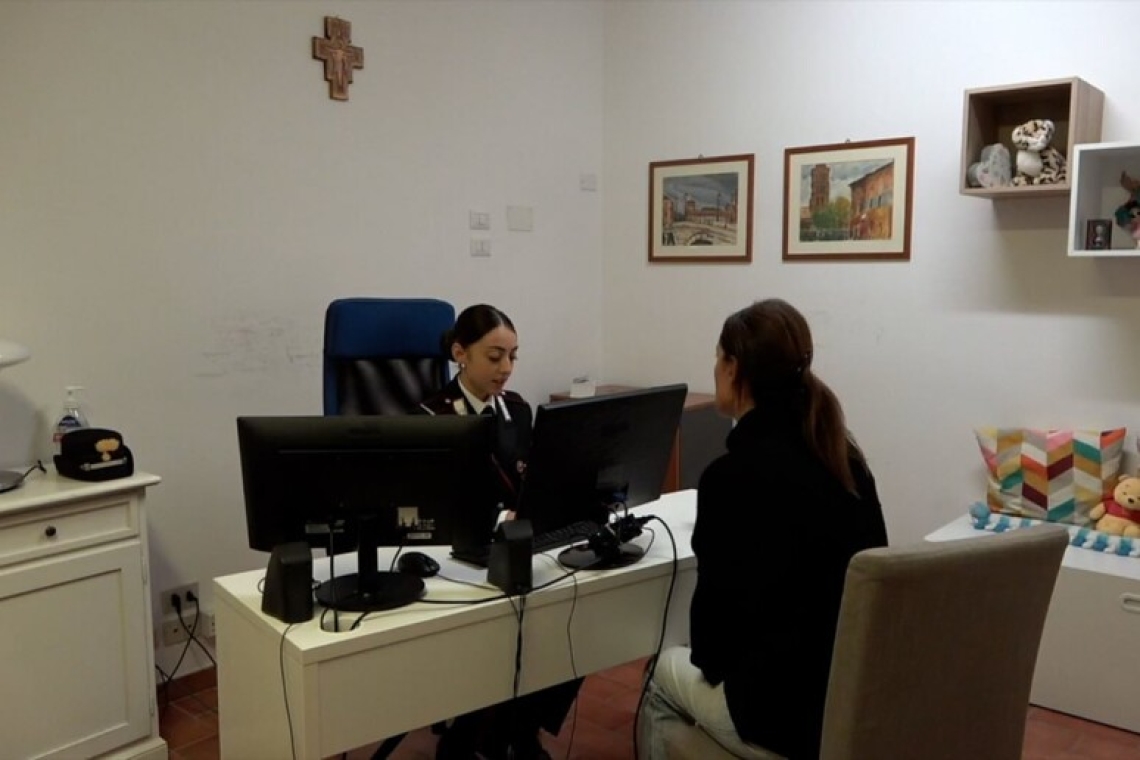 Malmenata per anni salvata dal centro antiviolenza, 'denunciare'