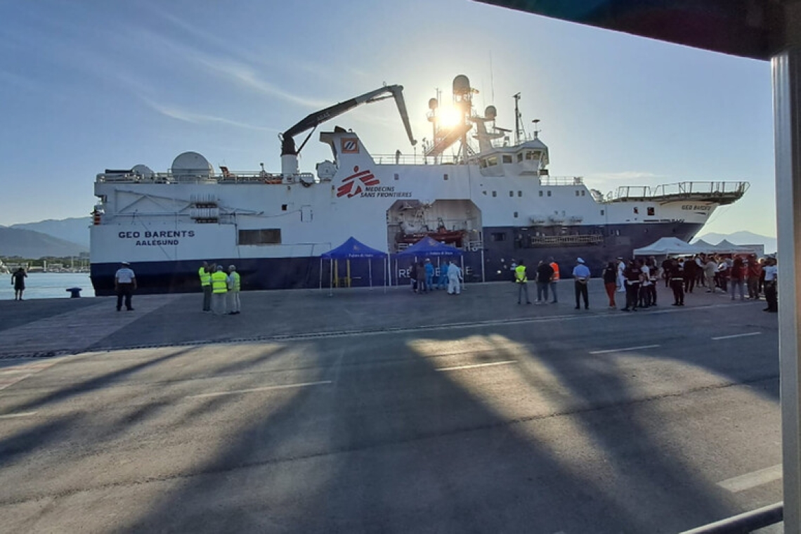 Arrivata a Taranto la Nave Geo Barents, sbarcati 44 migranti