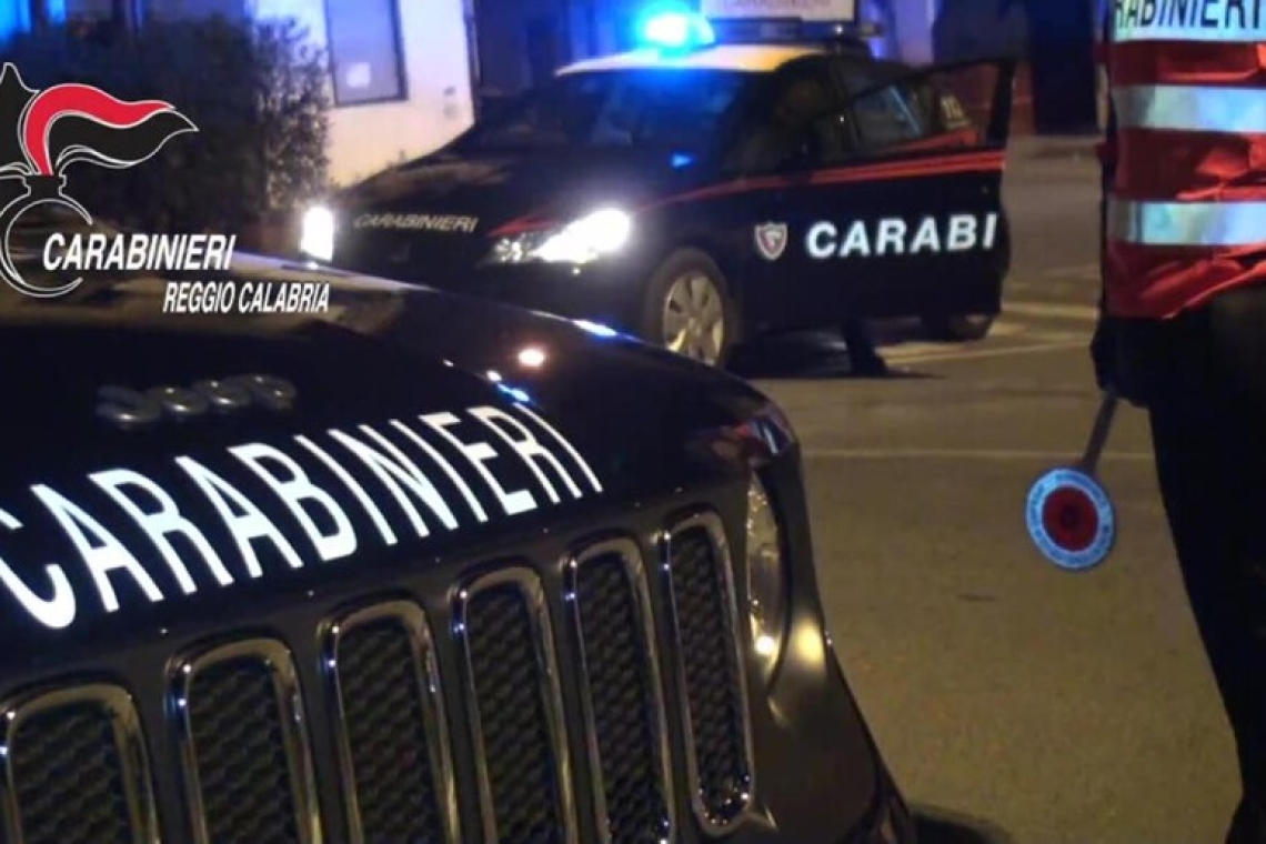 Vendevano la refurtiva appena rubata online, quattro arresti