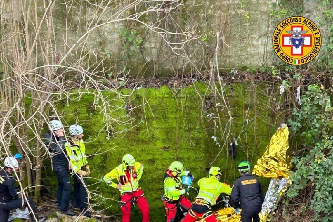 Si lancia nel fiume Sele, morto anziano
