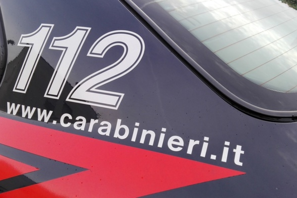 Nel Napoletano in tre fuggono contromano in autostrada inseguiti dai Carabinieri