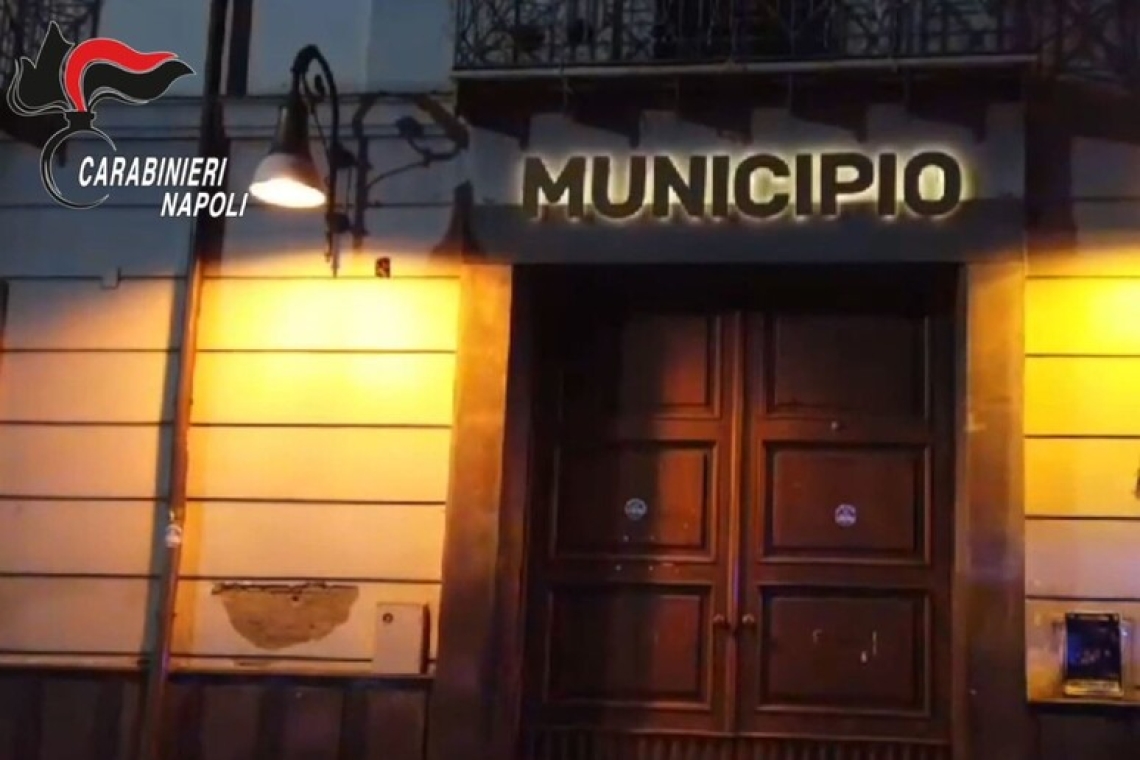 Agli arresti domiciliari il Sindaco di Palma Campania, appalti e corruzione