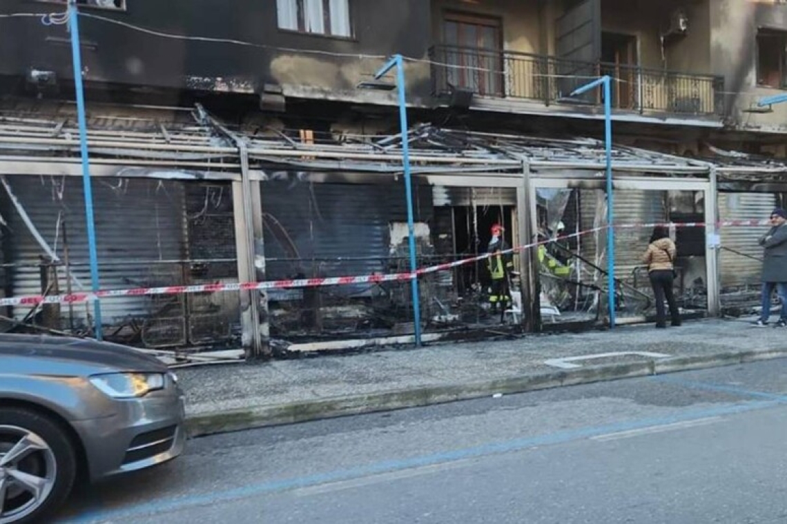 Distrutto da un incendio un negozio nel cosentino, ipotesi dolo