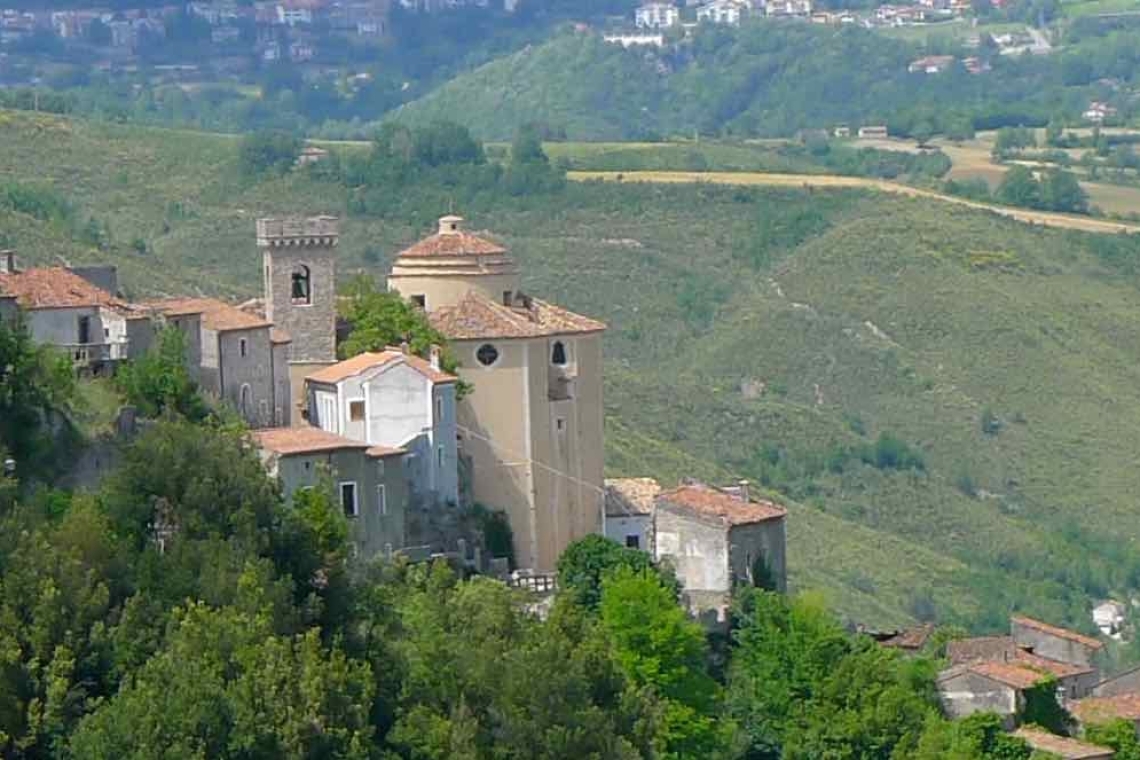 Laino Castello: il rilancio del borgo antico per puntare a uno sviluppo turistico e sostenibile