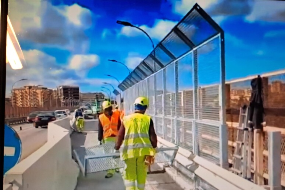 Installate reti anti-scavalco sul viadotto Morandi per evitare suicidi