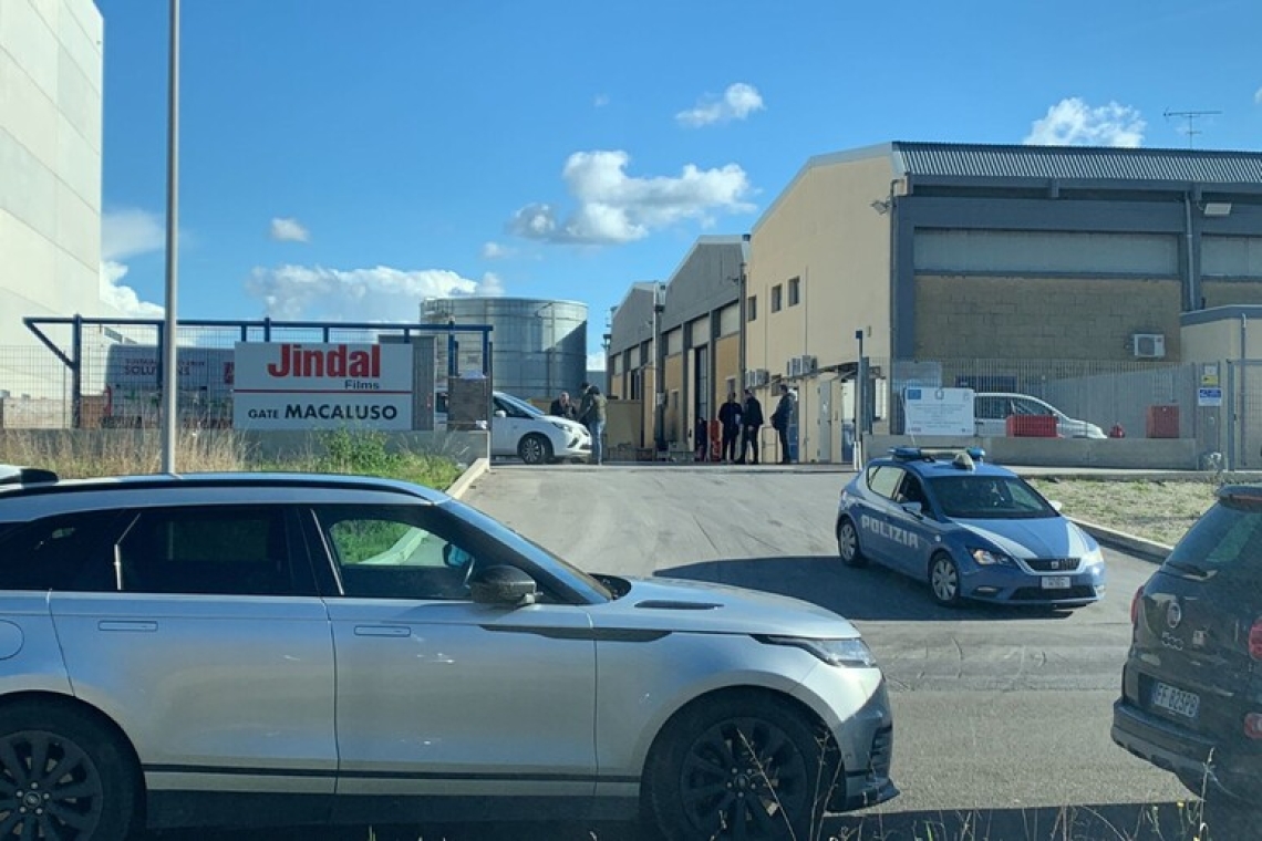Tragedia sul lavoro a Brindisi: operaio muore schiacciato da un macchinario