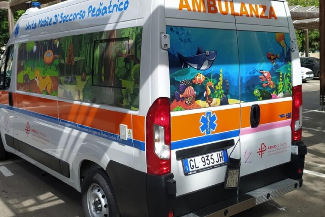 Bambino di 16 mesi assume droga in casa, ricoverato ma fuori pericolo