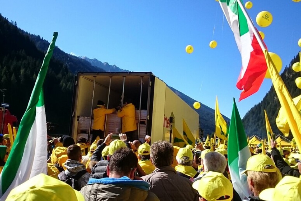 Coldiretti: Oltre 200 agricoltori calabresi partecipano alla protesta al Brennero