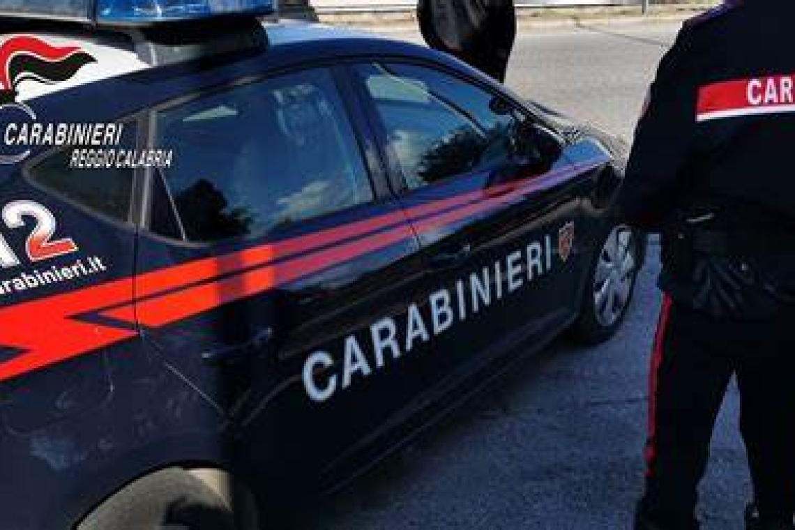 Arrestati a Reggio Calabria: Rubavano all'interno delle auto e prelevavano dai bancomat