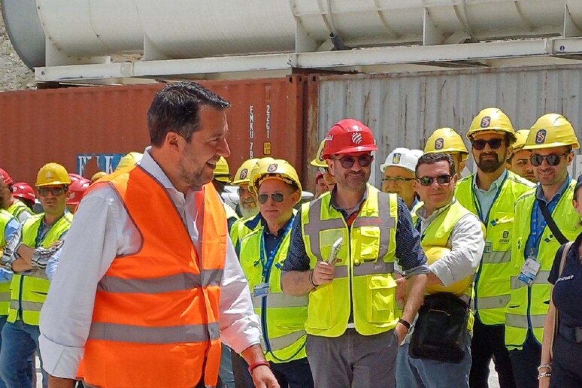 Salvini: "La 106 non sarà più la statale della morte dopo i lavori"