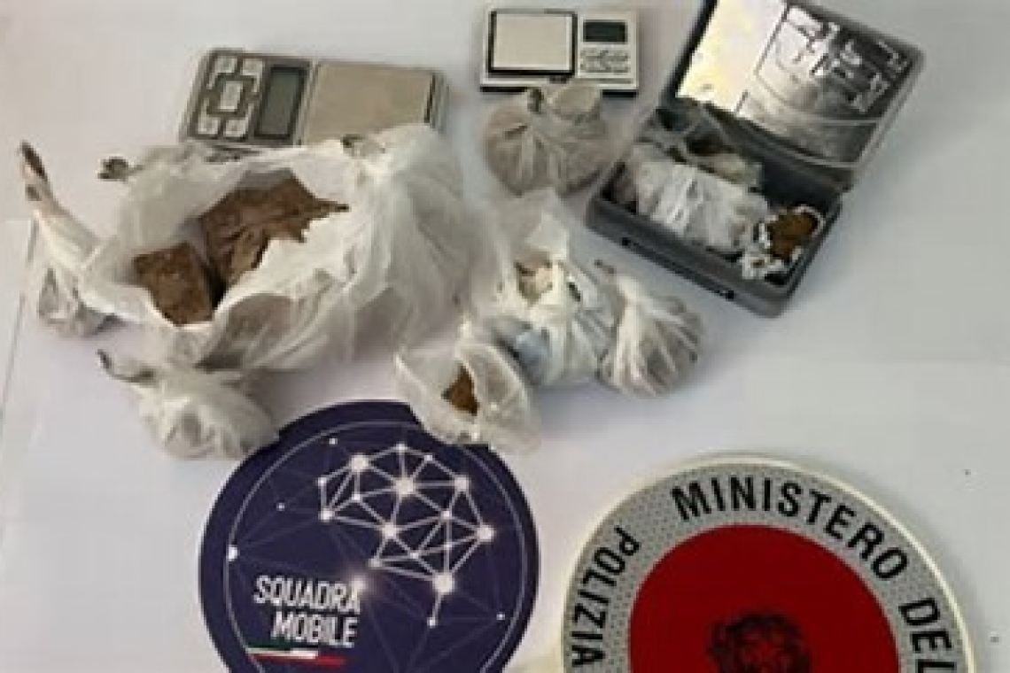 Arrestato a Crotone con 400 grammi di eroina