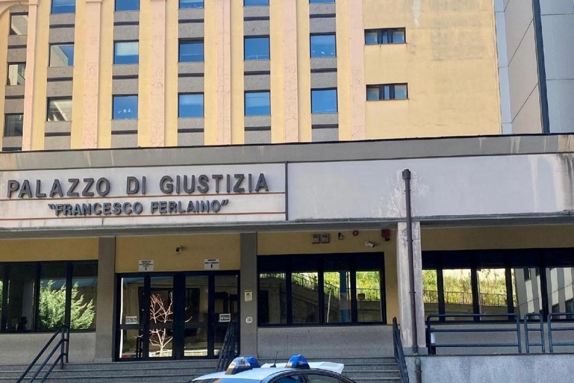 Sospettato di essere un informatore dei Carabinieri: ucciso, 3 condanne