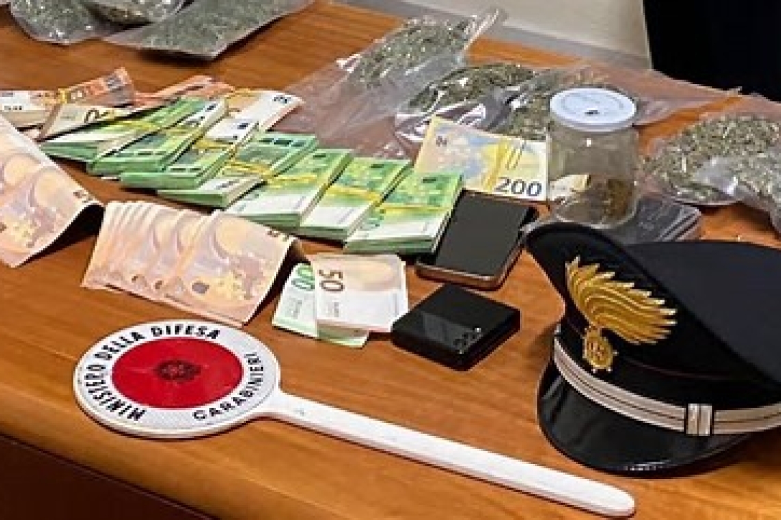 San Benedetto Ullano: arrestato 48enne per armi e droga nascoste in casa