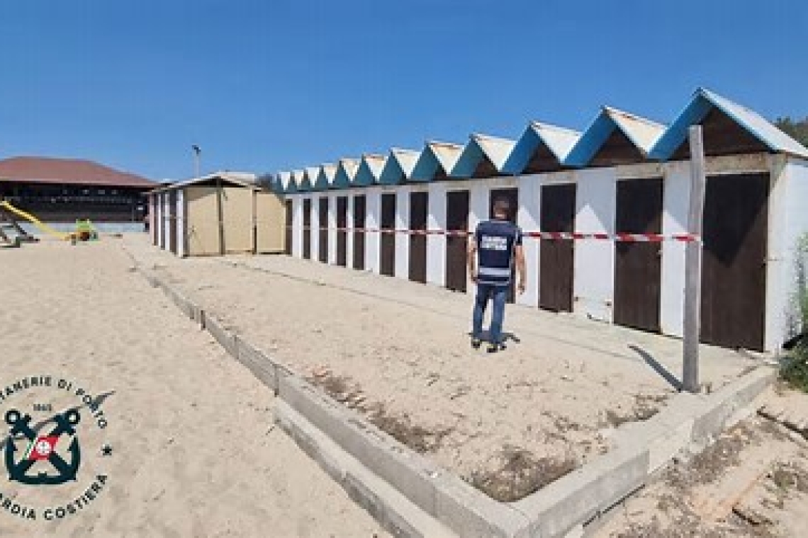 Sequestrata struttura balneare abusiva a Cutro: una denuncia