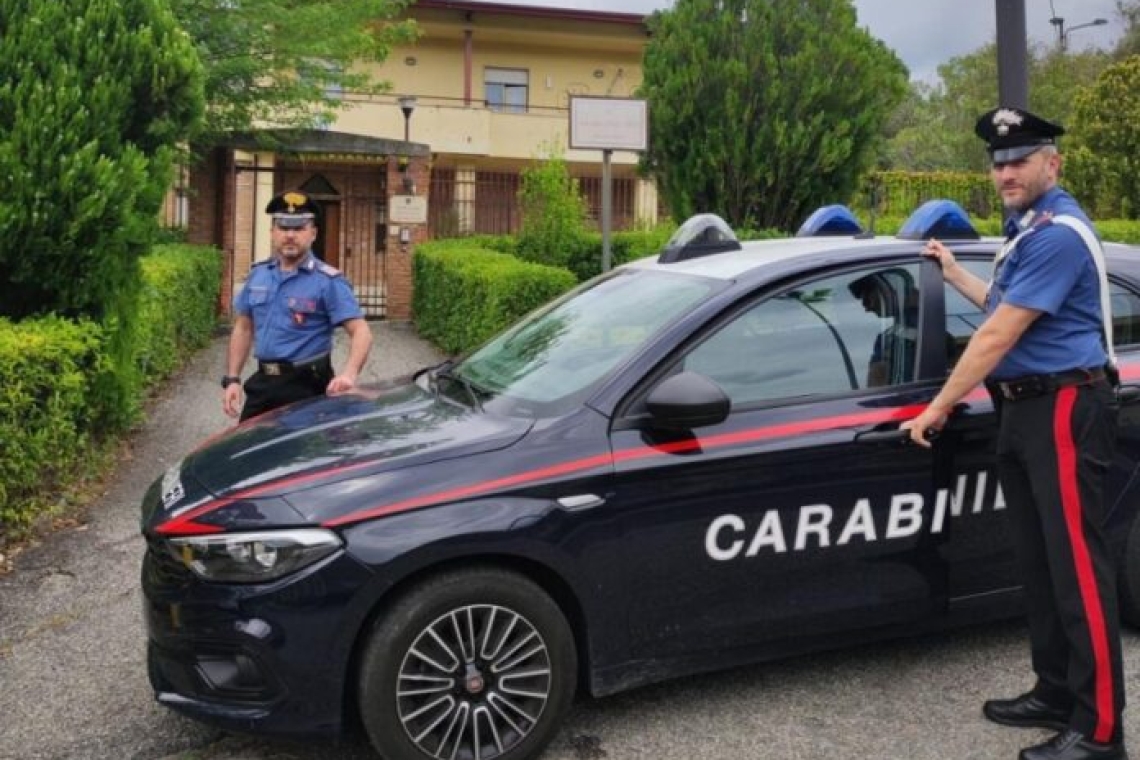 Rapinato l'ufficio postale nel centro storico di Mendicino