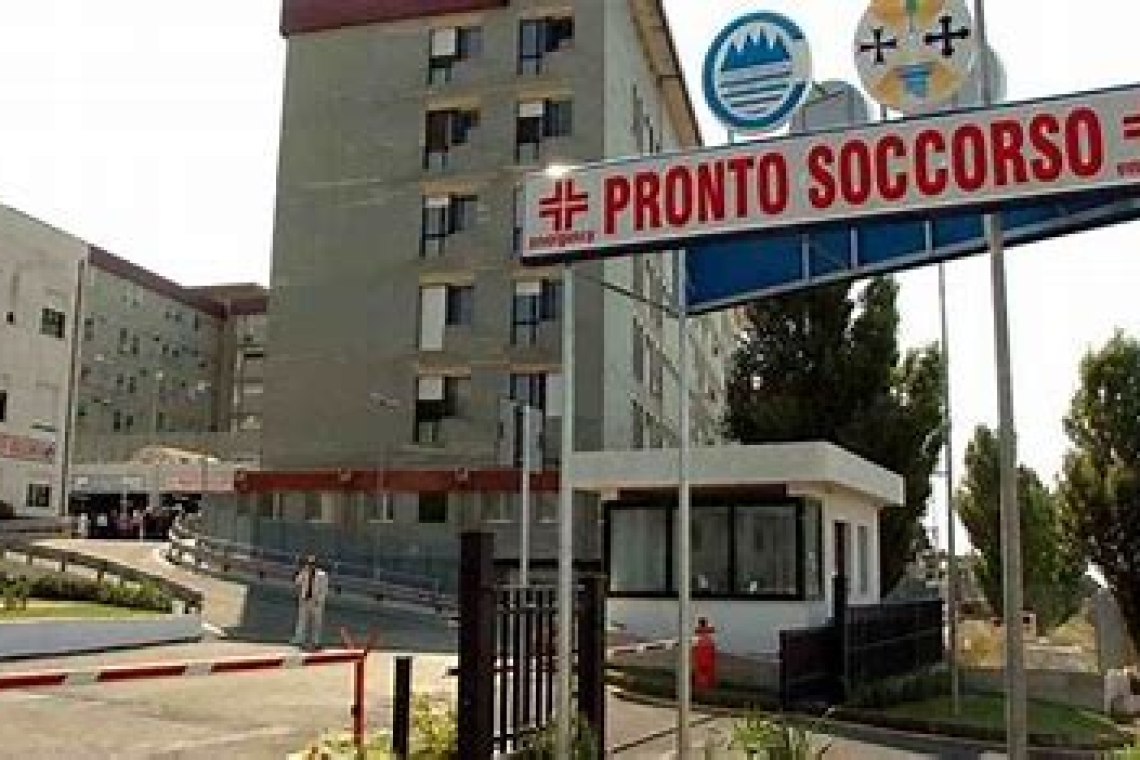 Scontro frontale sulla statale 106: muore centauro 29enne, grave la fidanzata