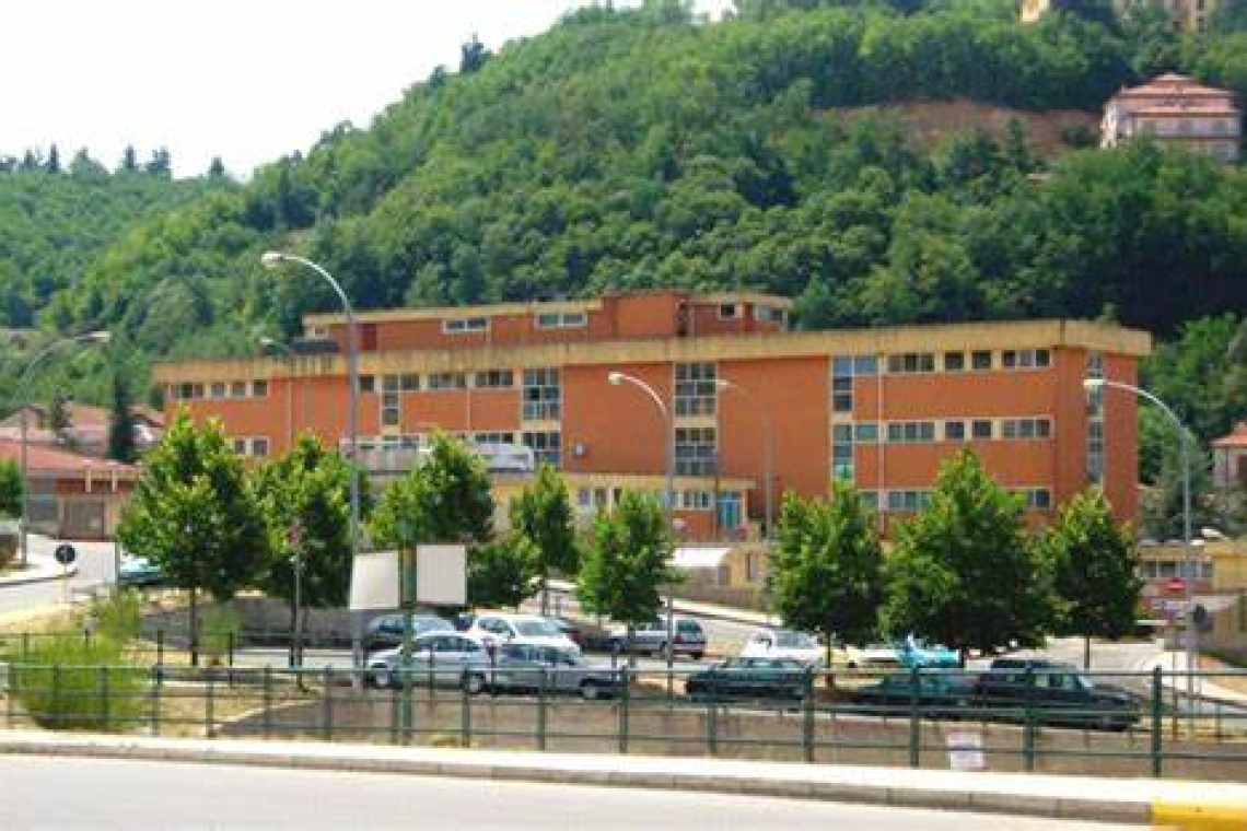 Protesta all'ospedale di Acri: carenza di personale e servizi essenziali in crisi