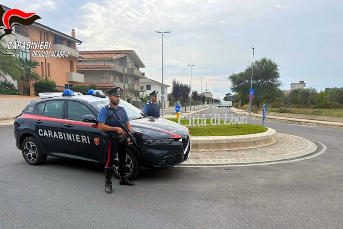 Rubavano energia da 5 anni, denunciate tre persone a Locri