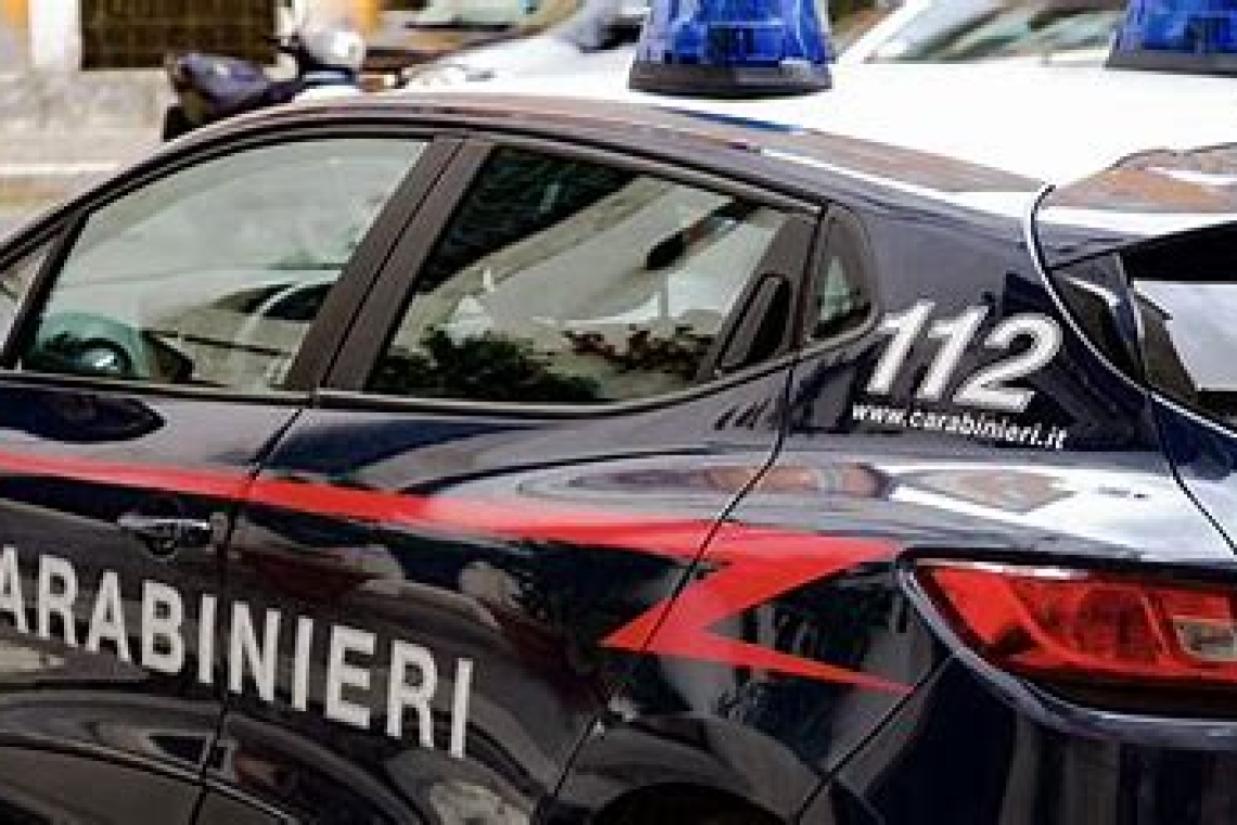 Bimba di 4 anni cade dal secondo piano, miracolosamente illesa