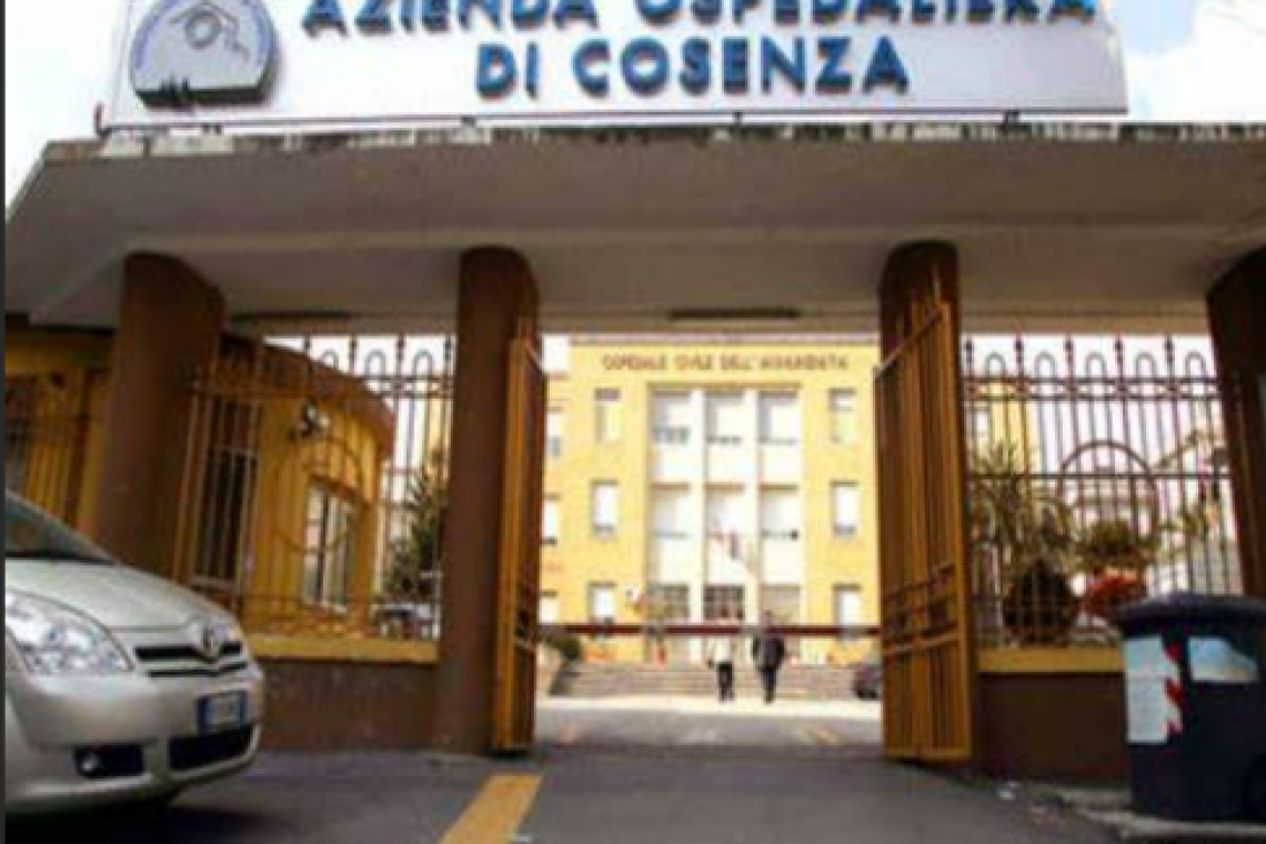Fratellini ricoverati a Cosenza, operato il più piccolo: sta bene